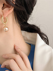 Load image into Gallery viewer, Fine Pearl Drop Earrings
