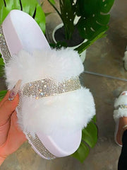 Load image into Gallery viewer, Fur Rhinestone Slippers

