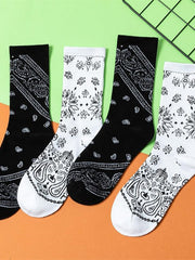 Load image into Gallery viewer, Bandana Style Socks
