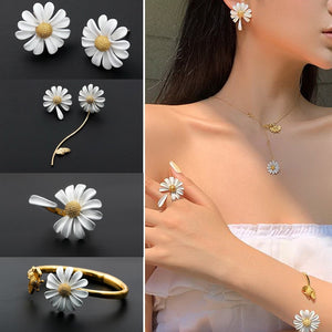 Assorted Floral Jewelry