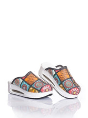 Load image into Gallery viewer, Clogs
