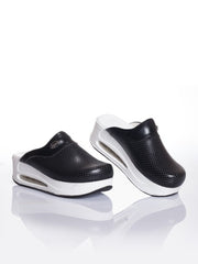 Load image into Gallery viewer, Clogs
