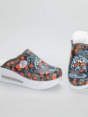 Load image into Gallery viewer, Clogs
