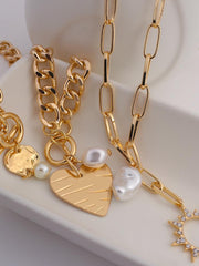 Load image into Gallery viewer, Heart Pendant Necklace
