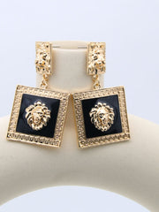 Load image into Gallery viewer, Assorted Necklaces
