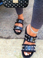 Load image into Gallery viewer, Slippers
