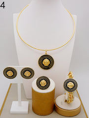 Load image into Gallery viewer, Assorted Jewelry
